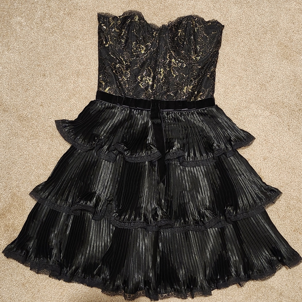 VINTAGE Betsey Johnson Strapless Elegant Black and Gold Lace Dress